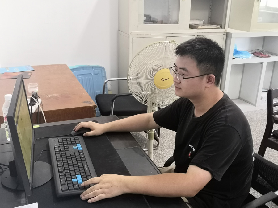 2022年度8040威尼斯医药优异科技斗争者——雷智斌